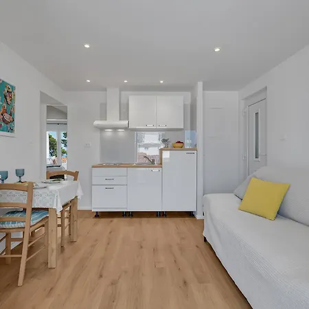 Apartment Piano Makarska