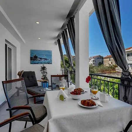 Apartamento Piano Makarska